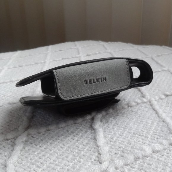 💎 Belkin ~ Leather Flip Case ~ F8E533-APL ~ Apple iPod 3G, 4G - Picture 4 of 4